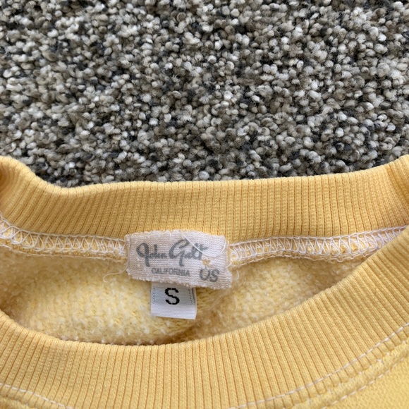 Brandy Melville crewneck - Picture 4 of 4